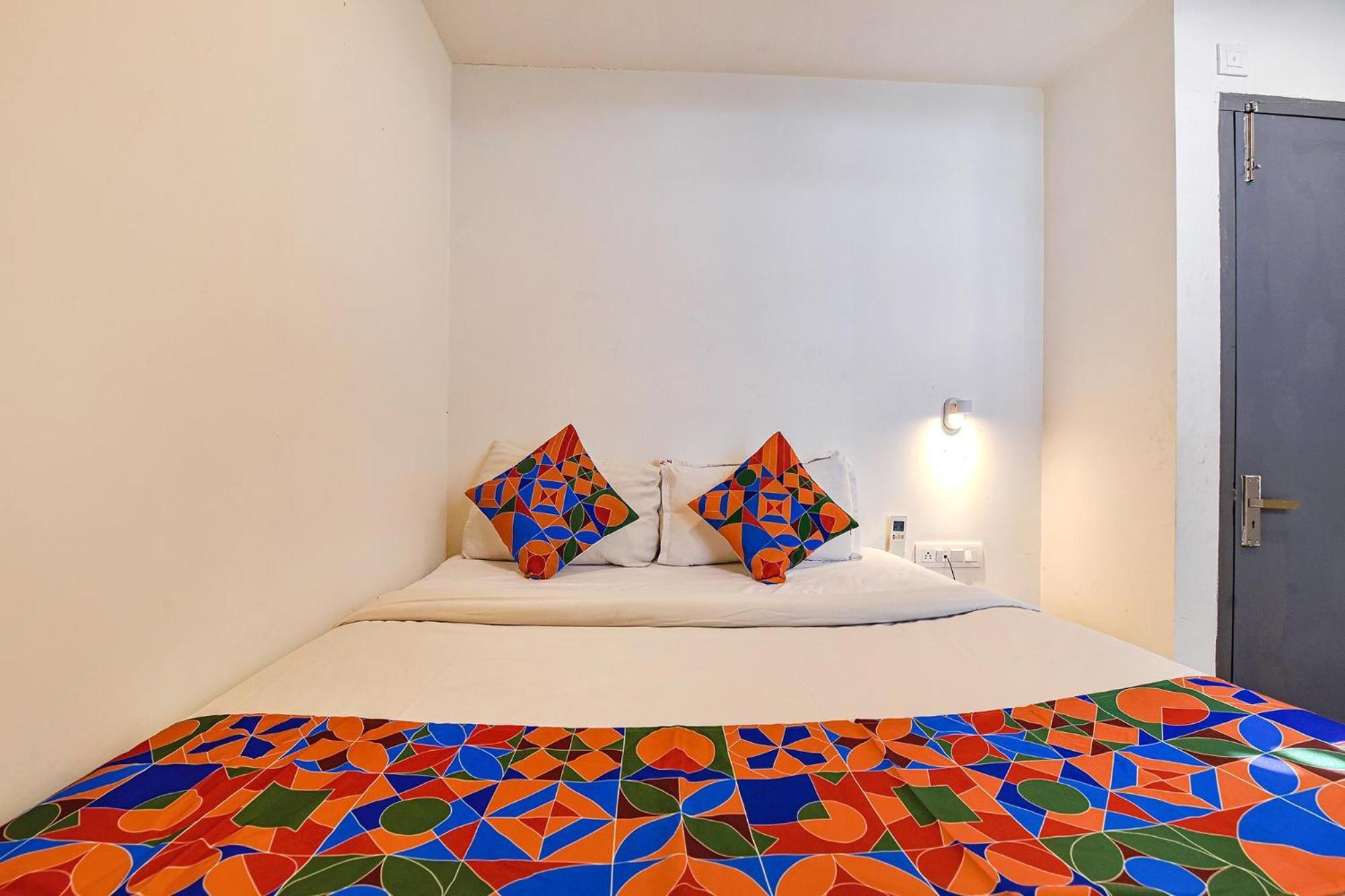 Fabhotel Ny Townhouse Ahmedabad Ngoại thất bức ảnh