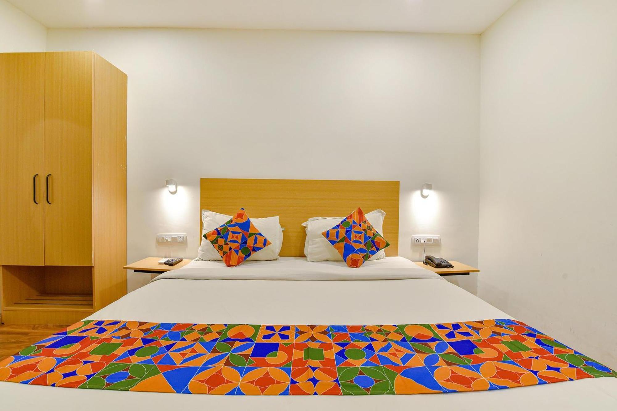 Fabhotel Ny Townhouse Ahmedabad Ngoại thất bức ảnh