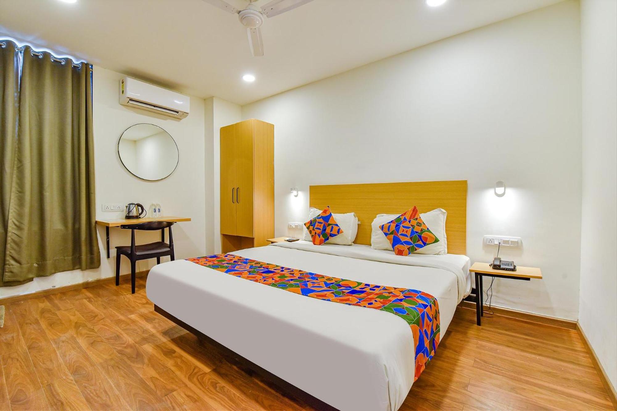 Fabhotel Ny Townhouse Ahmedabad Ngoại thất bức ảnh